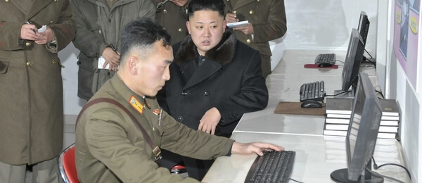 Pozor na vaše dolary, Kim Čong Un potřebuje na rakety