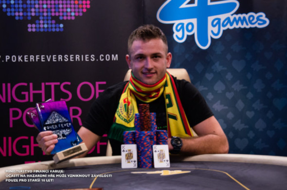 Šampionem prosincového Poker Fever Cupu se stal bez dealu polský hráč Kamil Skowronski