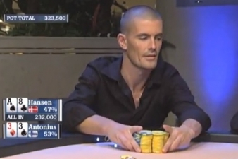 Gus Hansen na finálovém stole EPT2 Barcelona