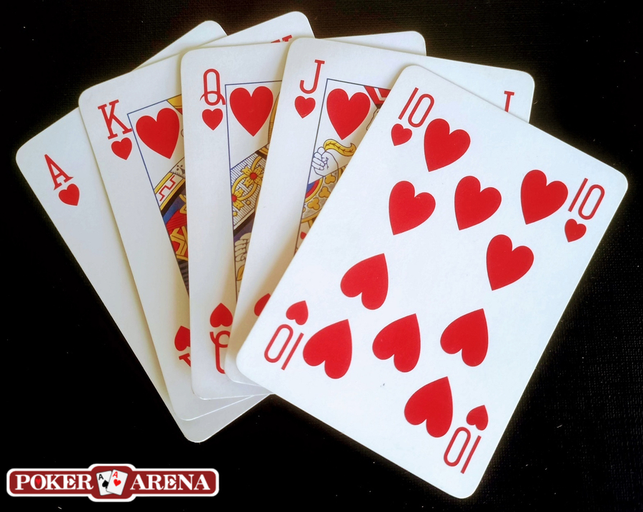 Royal Flush je nejvyšší výherní kombinací v pokeru