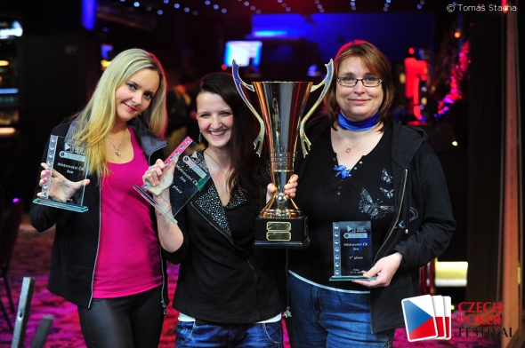 Trojice nejúspěšnějších dam v jejich pokerovém MČR 2013