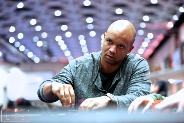 Phil Ivey je stále považován za jednoho z nejlepších hráčů pokeru. V soupeřích čte jako v knize...