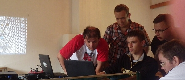 Lukáš Alkaatch Horák a Pal1nh0 při coachingu na letním setkání Poker-Arena.cz na Seči 2014