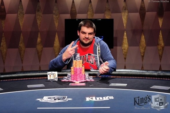 Milan Šašek vítězí v dubnové České Pokerové Tour