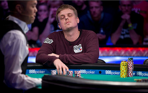 Vojta Růžička končí v Main Eventu WSOP na pátém místě Vojta Růžička končí v Main Eventu WSOP na pátém místě