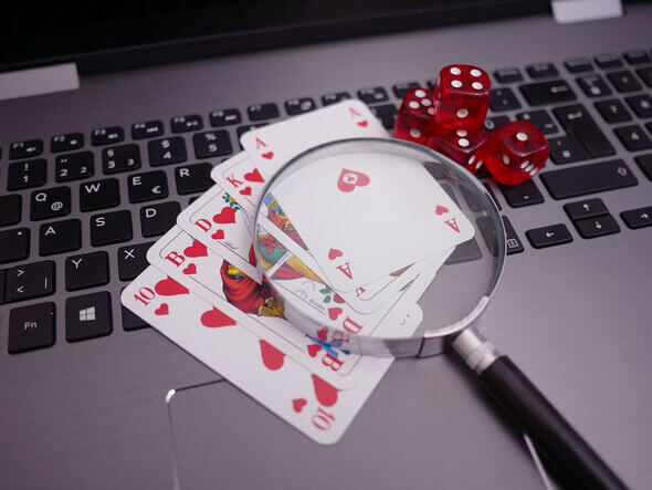 Legální online pokerové herny v Česku