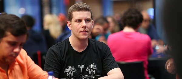 Ari Engel patří mezi nejpilnější hráče na živém pokerovém okruhu