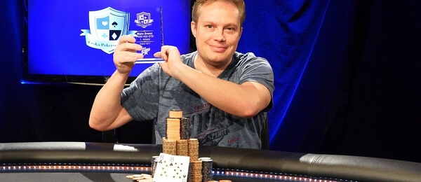 Česká Pokerová Tour: Dubnovým šampionem je Láďa Tomášek