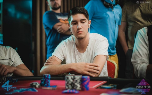 Poker Fever Main Event: Jan Farkaš vede po 2. dni