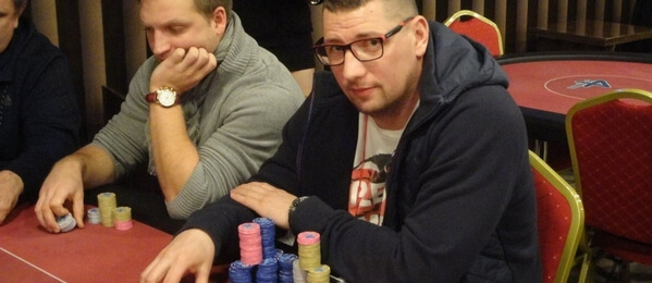 G4G ČPT High Roller: Chraścina vévodil 1. dni
