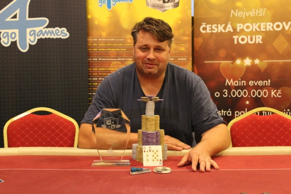 Slavomír Byrtus vítězí v zářijovém High Rolleru České Pokerové Tour
