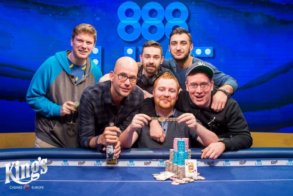 Niall Farrell vítězí ve €25k High Rolleru WSOPE