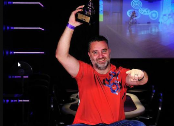 Martin Zvěřina vítězí po dealu se &quot;Šebrlem&quot; v omahovém šampionátu Prague Poker Masters.