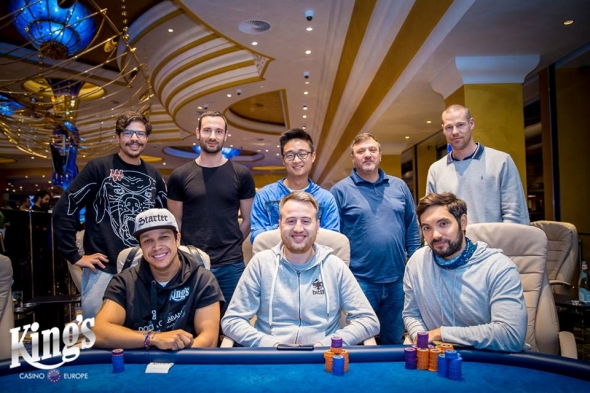 Kanit vede finalisty €50k High Rolleru MILLIONS