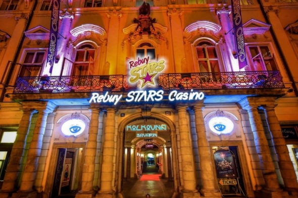 Rebuy Stars Praha Savarin - zahrejte si poker živě