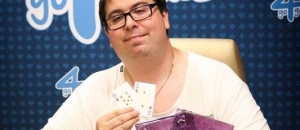 Karel Kratochvíl vítězí v Mini High Rolleru Poker Fever Cupu