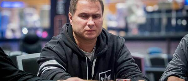 Jarda Peter si zahraje o peníze ve WSOPE 6-Maxu