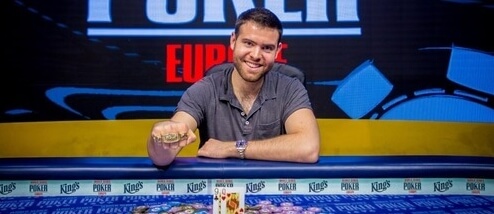 Titul šampiona Main Eventu WSOPE si zaslouženě odváží Jack Sinclair.