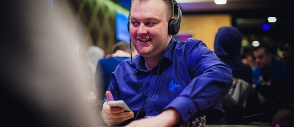 Obhájí Roman Papáček titul podzimního šampiona Poker Fever?