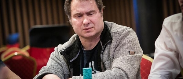 Jarda Peter končí druhý v High Rolleru Poker Fever