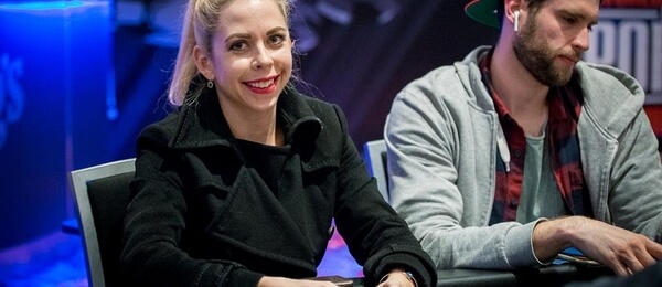 WSOPC Opener: Lukáš Klíma a Adéla Pecháčková uspěli ve dni 1A