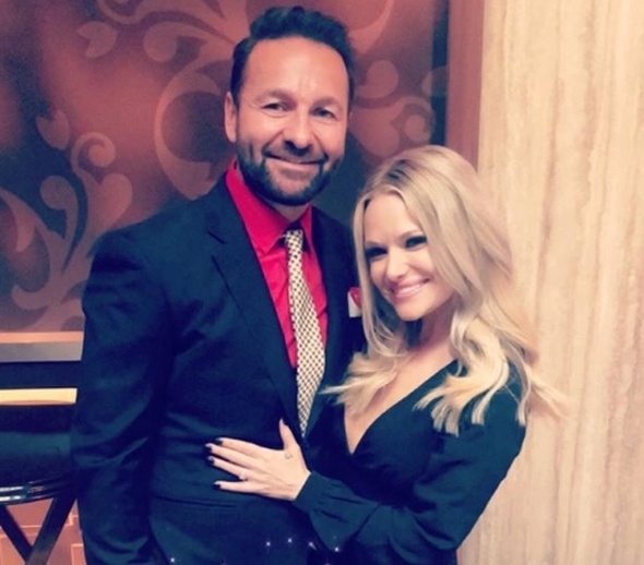 Daniel Negreanu a jeho nastávající Amanda Leatherman.