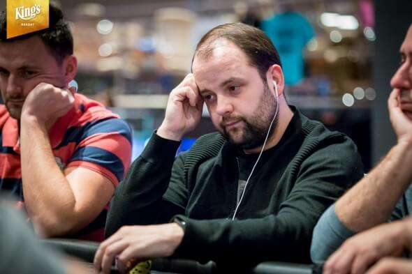 Druhý den partypoker Grand Prix si zahraje nejméně 30 Čechů