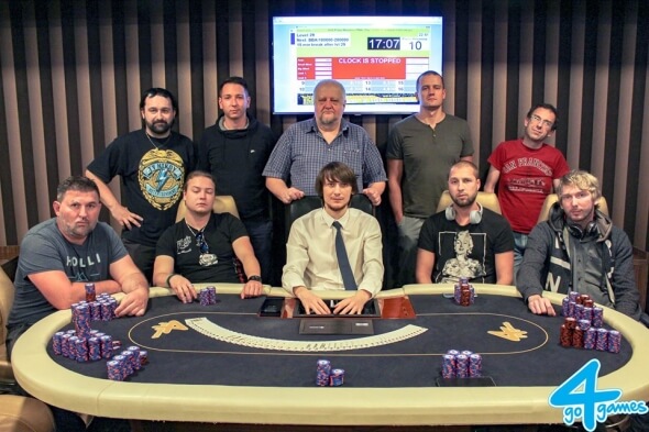 Finalisté Poker Madness, Tomáš Studnička vlevo nahoře