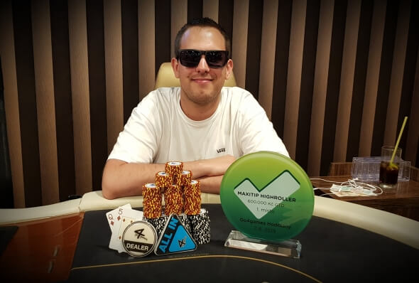Tomáš Knespl vítězí v MaxiTip Poker Tour High Rolleru