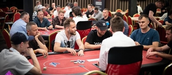 Poker Fever Cup: Sobotní flighty ovládli v Hodolanech polští hráči