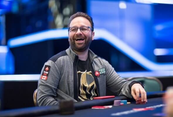 Daniel Negreanu na WSOP vydělal svým backerům $481 tisíc