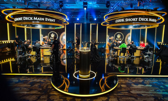 Live stream finále £100,000 Short Deck Triton Main Eventu