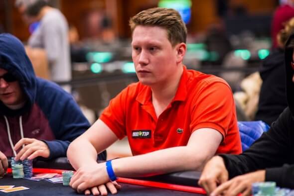 Michal Schuh pokračuje do třetího dne Main Eventu EPT Barcelona