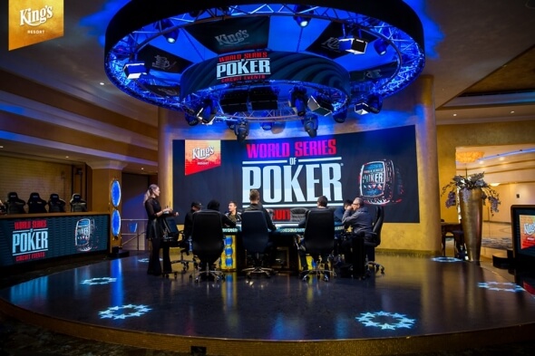 Živě: Finále Main Eventu WSOPC o €215,350