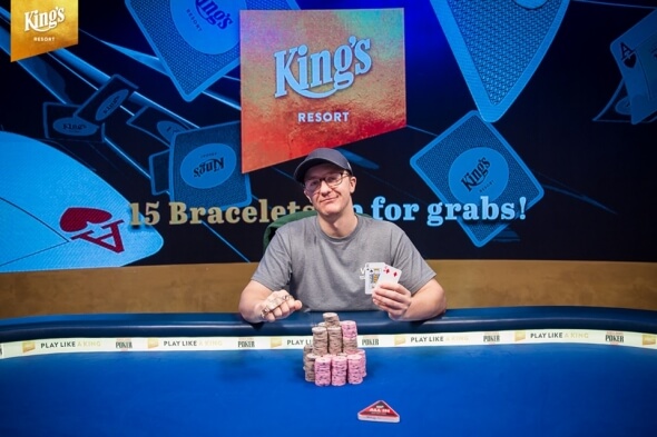 Kahle Burns vyhrává náramek ve €25,500 Platinum High Rolleru WSOPE