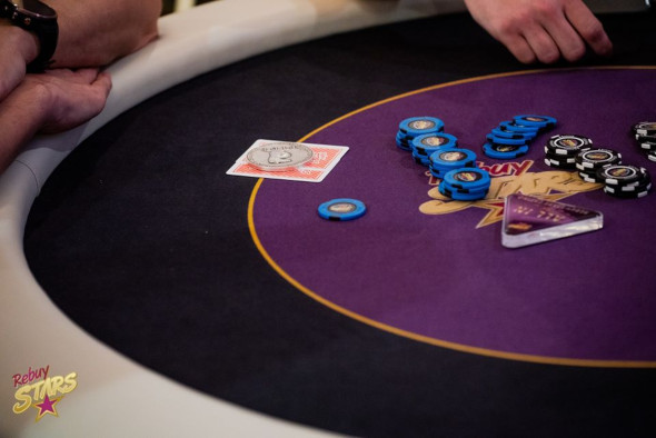 Rebuy Stars Prague Xmas Poker o 5 milionů poznal dalších 14 postupujících