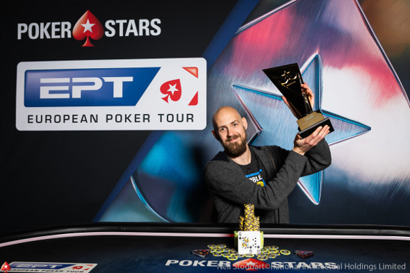 Chidwick poráží ElkYho v heads-upu €50,000 Super High Rolleru EPT Prague