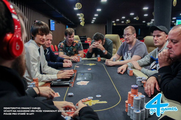 Poker Fever Cup: Sikorski vede deset postupujících ze dne 1A