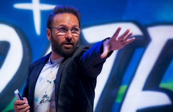 Daniel Negreanu si myslí, že by se kvůli koronaviru měl v USA legalizovat online poker.