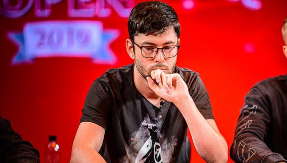 Gavin Cochrane vítězí ve WPT 8-Max Championship