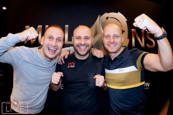 Poker hrají i Robertovi bratři Anthony (vlevo) a Nicholas (vpravo)