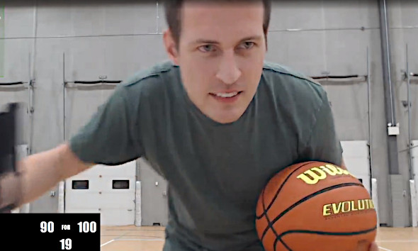 Mike McDonald vyhrál basketbalovou sázku o $200,000