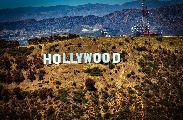 TOP 5 hollywoodských celebrit hrajících poker
