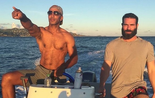 Bill Perkins a Dan Bilzerian obvinili J-R Bellandea z podvádění.
