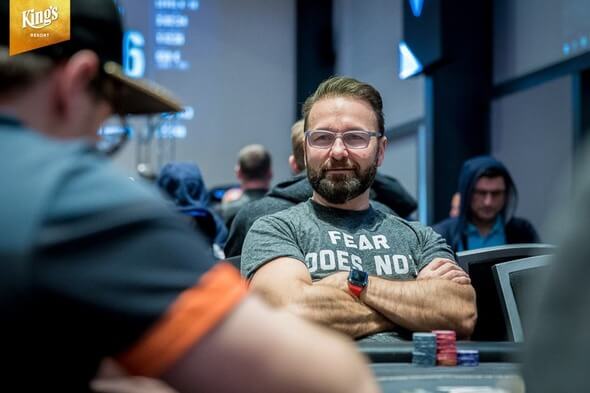 Daniel Negreanu si v pátečním utkání s Dougem Polkem spravil náladu