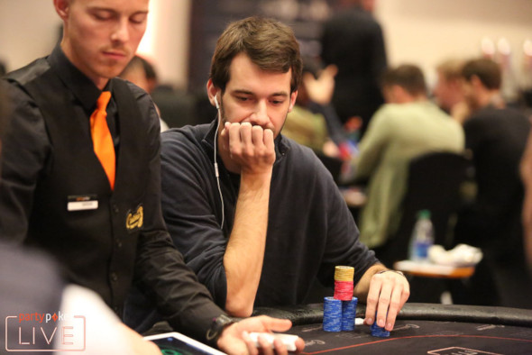 Irish Poker Masters Online: Lukáš Souček postupuje ze dne 1B