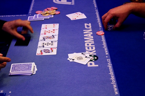 Web Pokerman končí