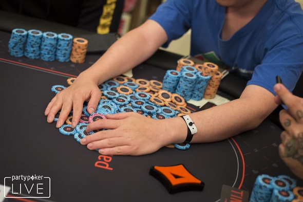 Kdo získá všechny žetony? Na partypokeru proběhne další Weekender o $100 tisíc