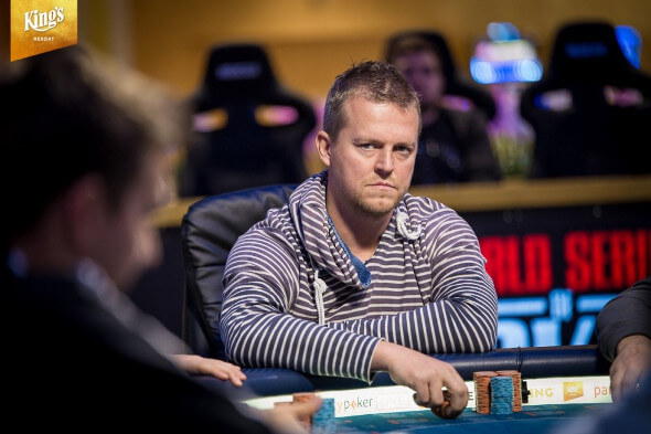 Lukáš Klíma a další dva čeští hráči postupují z prvního flightu WSOPC Openeru