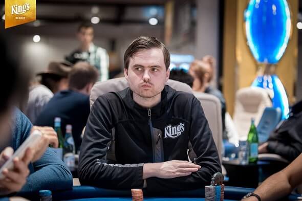 Martin Kabrhel to v turnajích WSOPC zkrátka umí, po pátku je chipleaderem WSOPC Bounty Hunteru